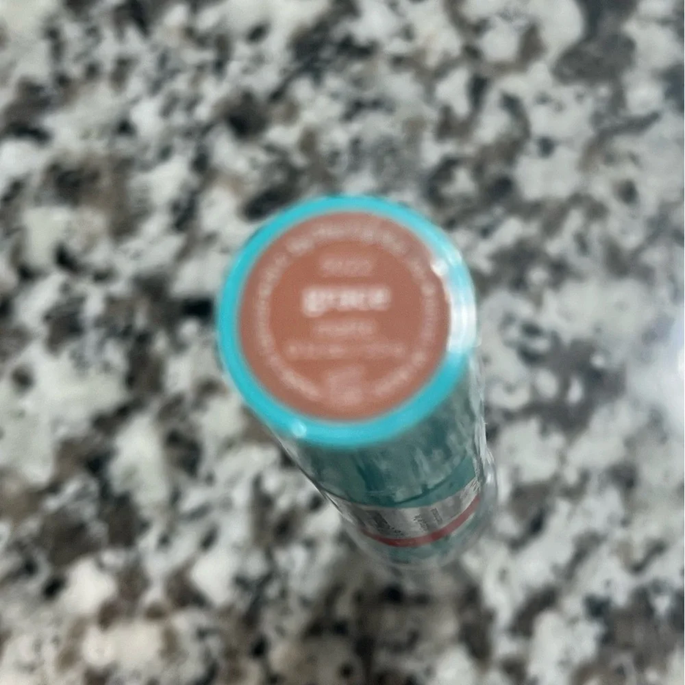 Thread Color It Vegan Lipstick